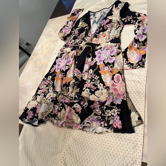 Spell and the Gypsy Blue skies short wrap dress - Picture 6 of 11